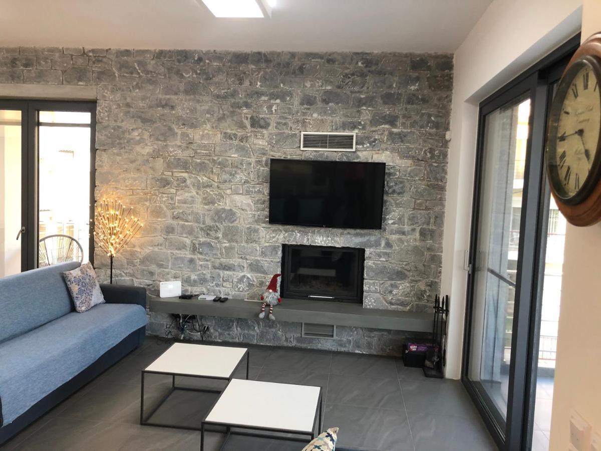 Elion Luxury Apartments Kalamata Esterno foto