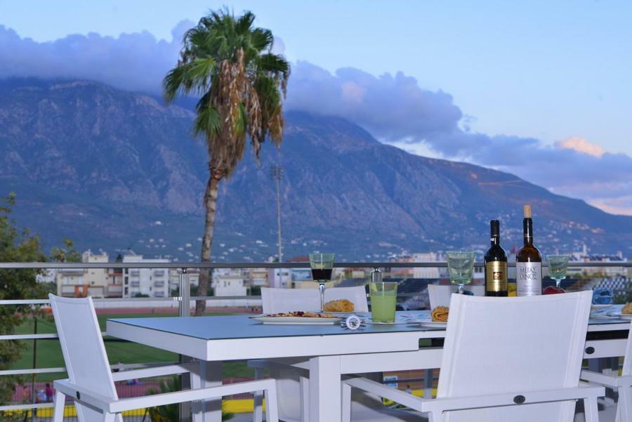 Elion Luxury Apartments Kalamata Esterno foto